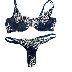 Shein - New in Bag Lace Trimmed Navy Blue Bra & Thong  Set